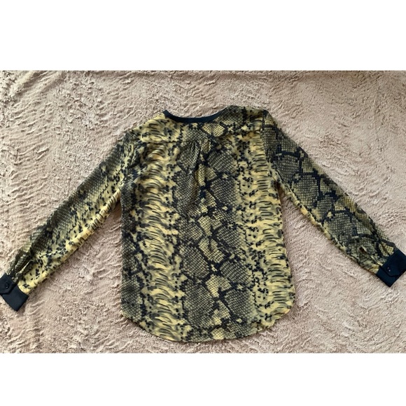 Aqua Brand Blouse from Bloomingdale’s! - Picture 3 of 4